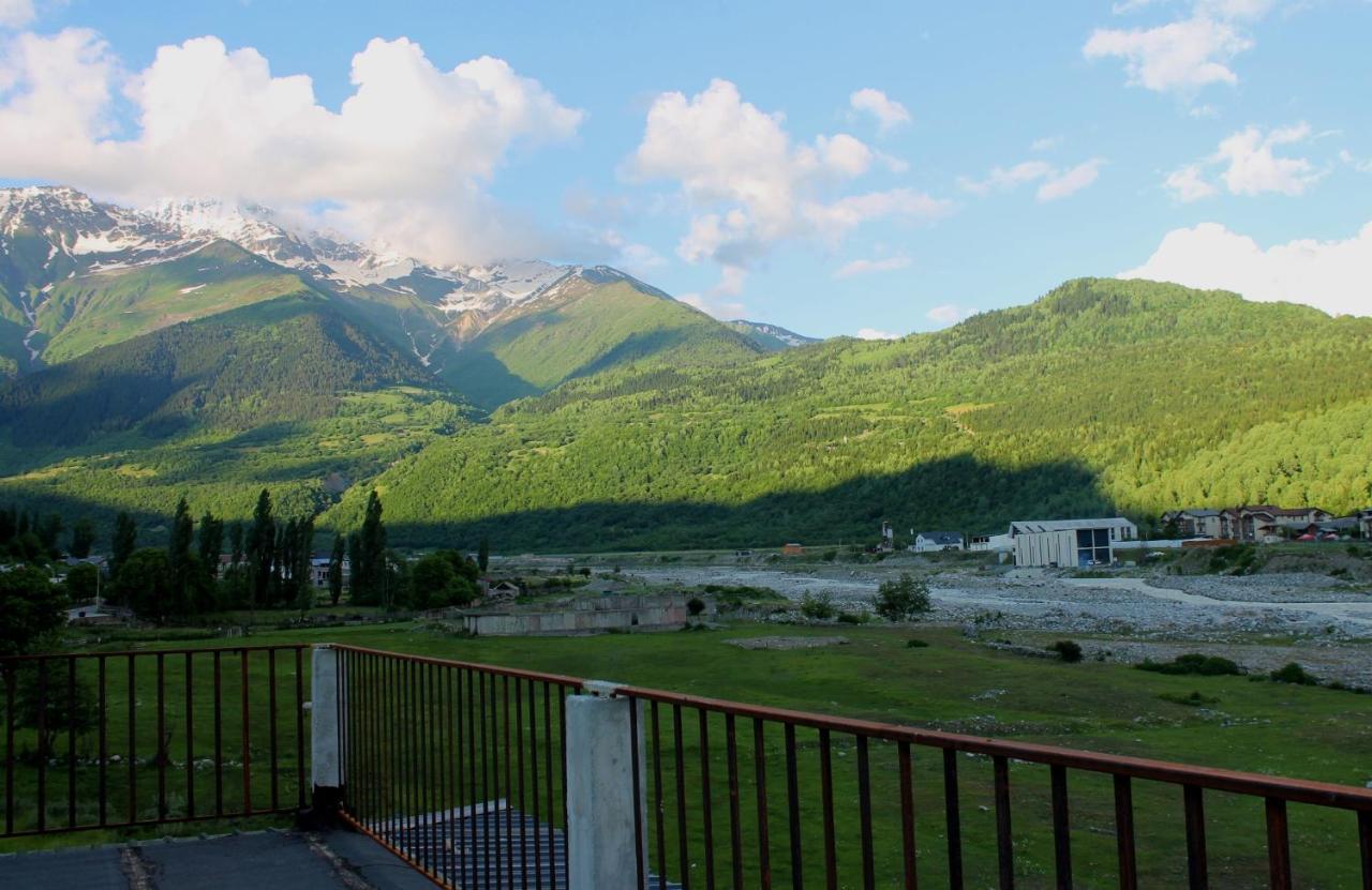 Hotel Marliza Mestia Buitenkant foto