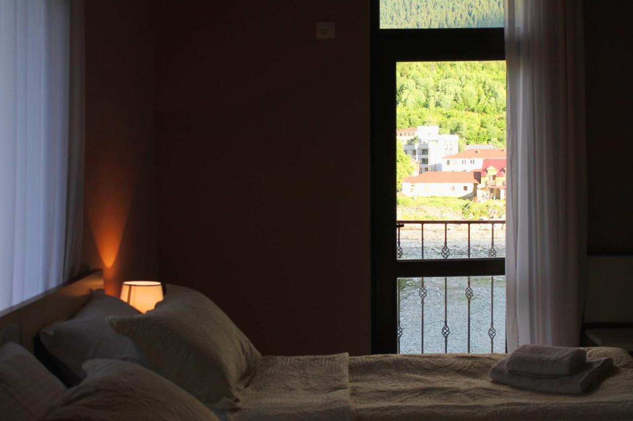 Hotel Marliza Mestia Buitenkant foto