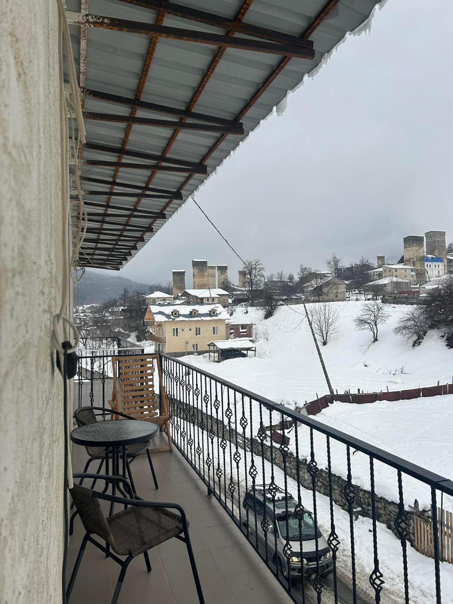 Hotel Marliza Mestia Buitenkant foto